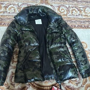 S13 New York puffer jacket size Xs